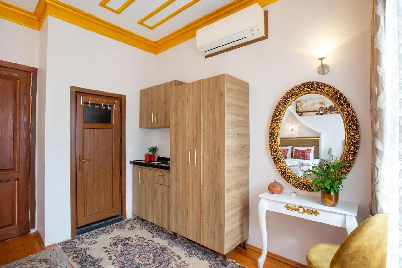 April Hotel Istanbul