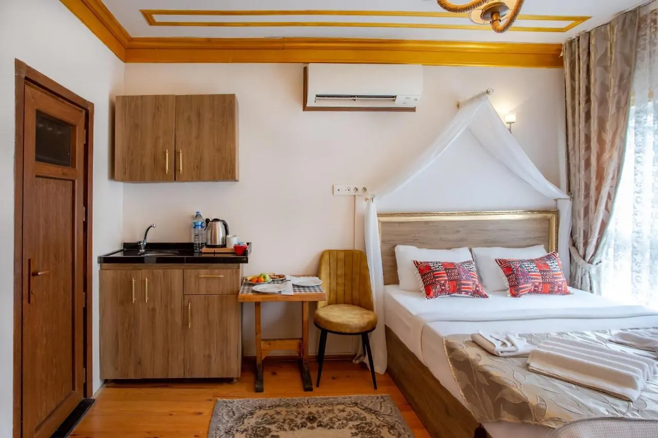 **  April Hotel Istanbul Turkey