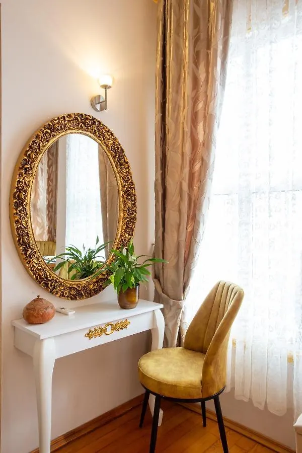 April Hotel Istanbul
