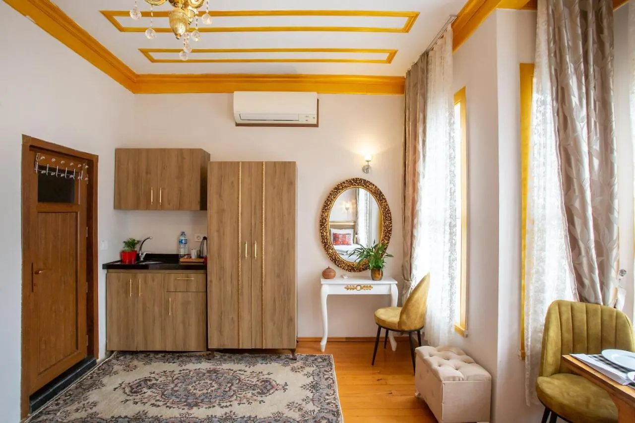 April Hotel Istanbul