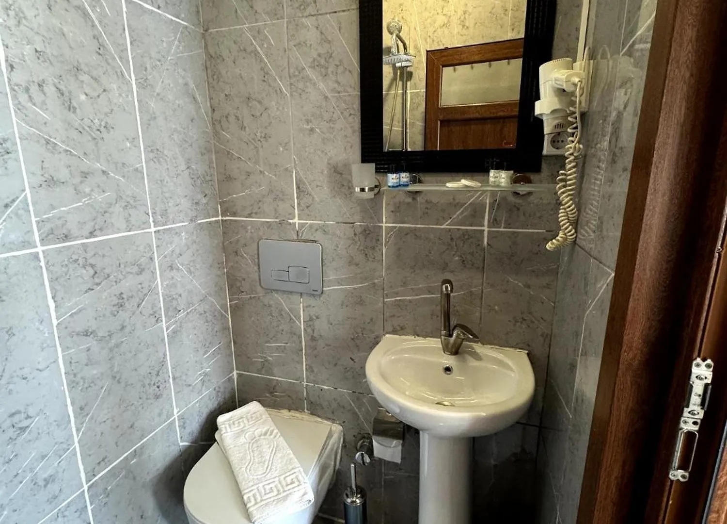 April Hotel Istanbul